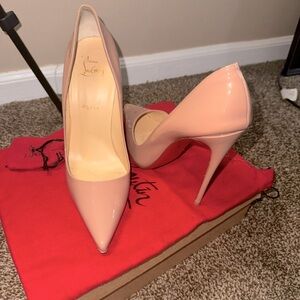 Christian Louboutin So Kate